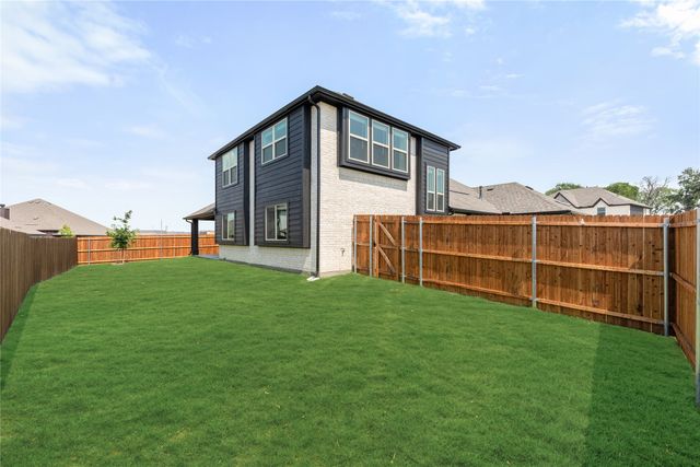 325 London Drive, Lavon, TX 75166