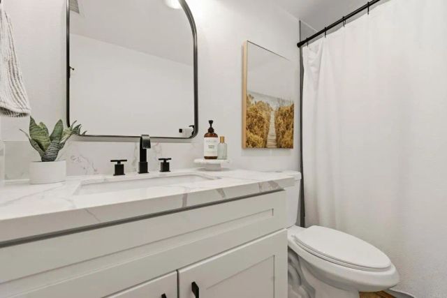 952 La Tierra Drive, San Marcos, CA 92078