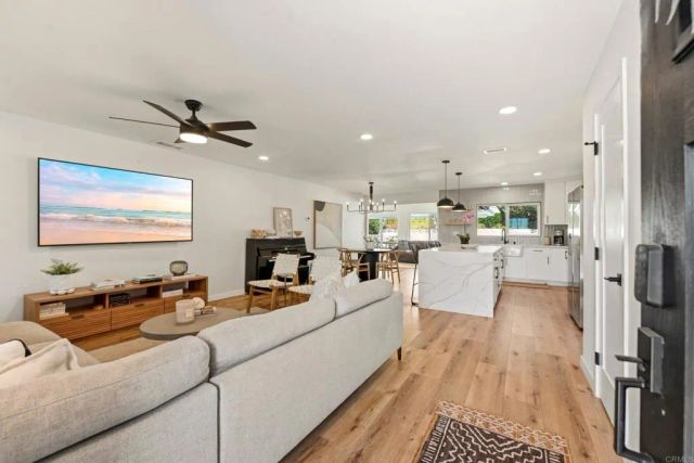 952 La Tierra Drive, San Marcos, CA 92078