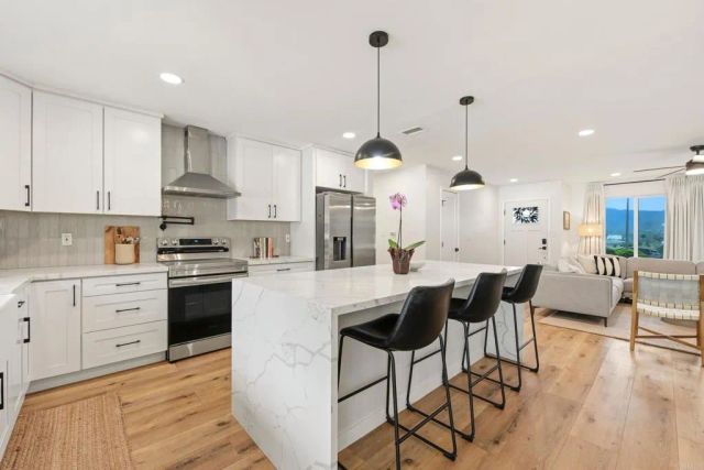 952 La Tierra Drive, San Marcos, CA 92078