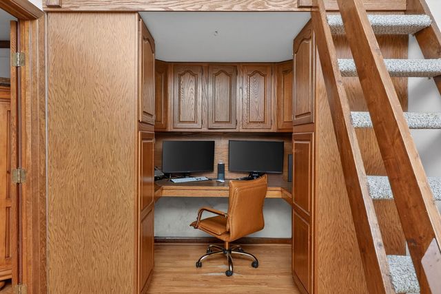 2S600 Angeline Court, Warrenville, IL 60555