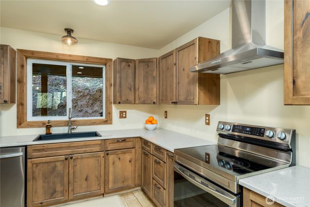 235304 Hwy 101, Port Angeles, WA 98363