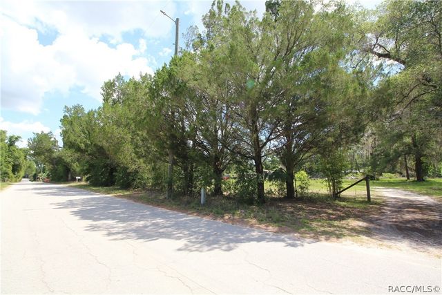 415 S Scarboro Avenue, Lecanto, FL 34461