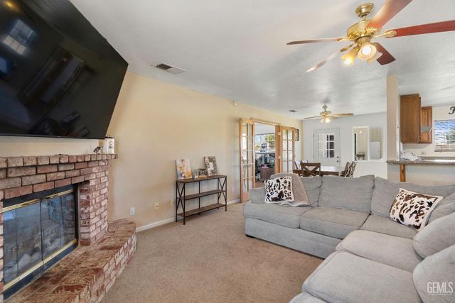 4331 Lorraine Street, Shafter, CA 93263