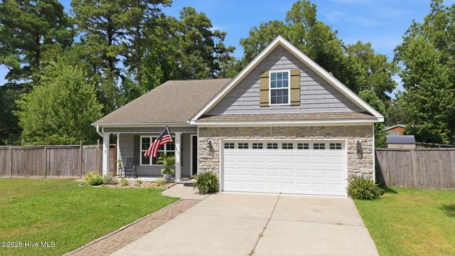 104 Shamrock Circle, Greenville, NC 27834
