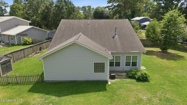 104 Shamrock Circle, Greenville, NC 27834