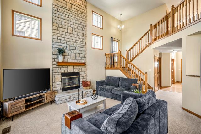 1887 Deer Crossing Drive, Marysville, OH 43040