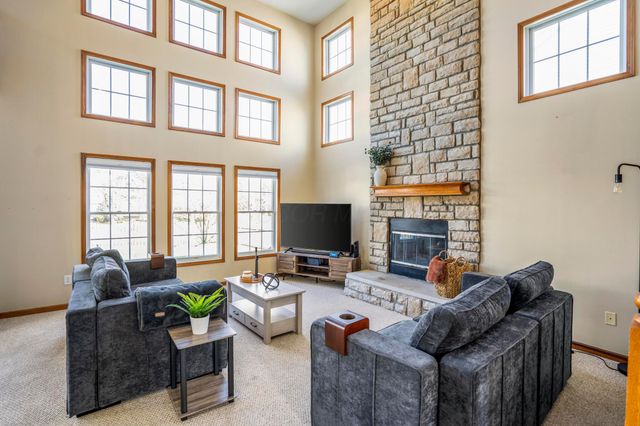 1887 Deer Crossing Drive, Marysville, OH 43040