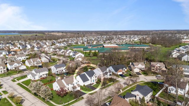 1887 Deer Crossing Drive, Marysville, OH 43040