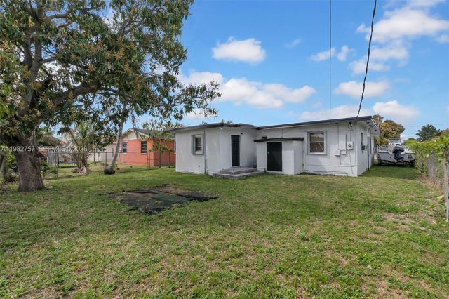 10230 SW 172nd St, Miami, FL 33157