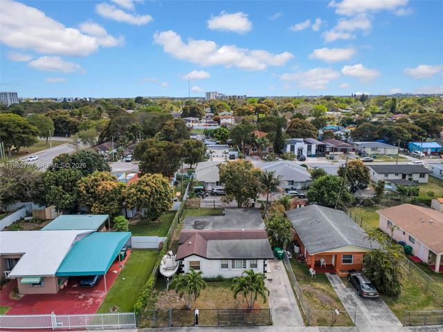 10230 SW 172nd St, Miami, FL 33157