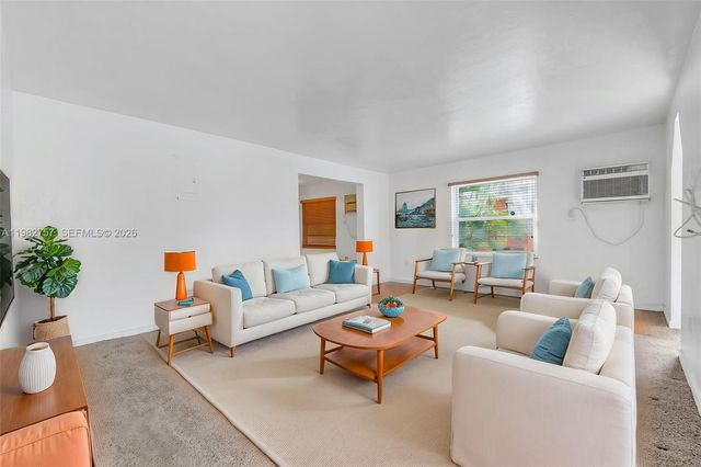 10230 SW 172nd St, Miami, FL 33157