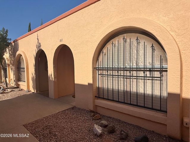 102 W Calle Del Ano, Sahuarita, AZ 85614