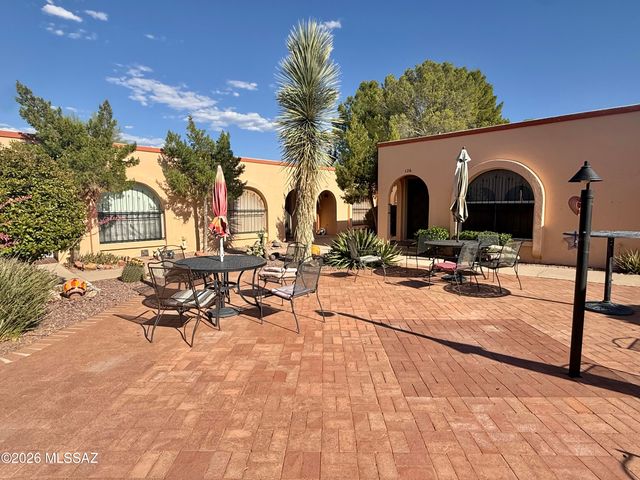 102 W Calle Del Ano, Sahuarita, AZ 85614