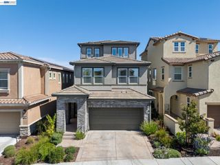 258 Benmore Dr, Hayward, CA 94542