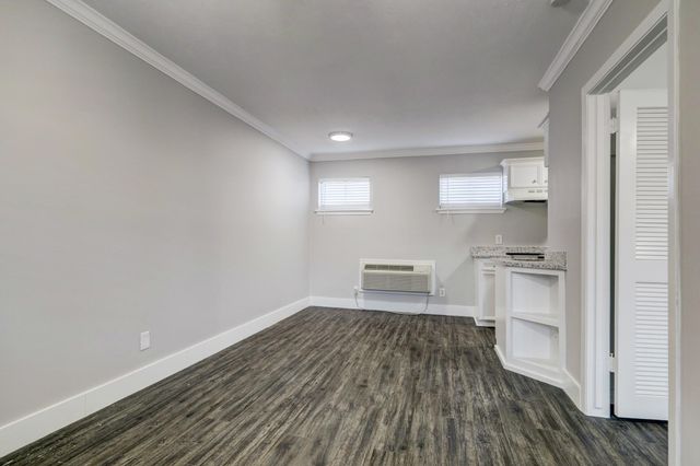 3618 Garrott Street 7, Houston, TX 77006