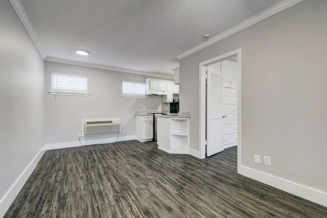 3618 Garrott Street 7, Houston, TX 77006