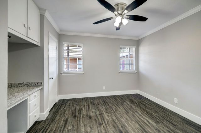 3618 Garrott Street 7, Houston, TX 77006