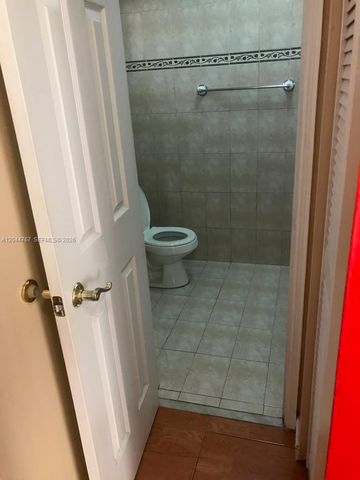 110 Fontainebleau Blvd 101, Miami, FL 33172