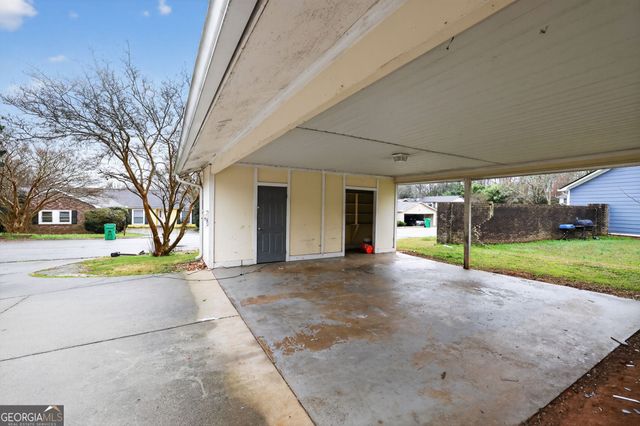 4406 Carriage Trail, Stone Mountain, GA 30083