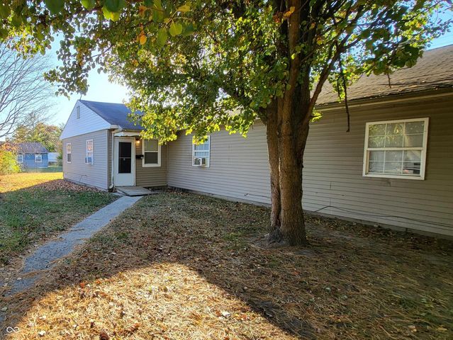 6149 Commodore Drive, Indianapolis, IN 46219