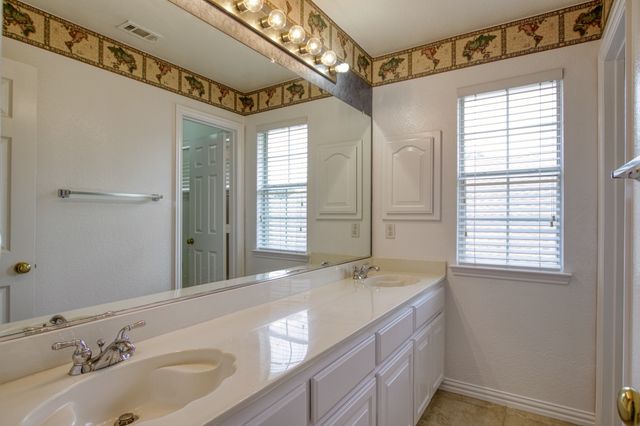 3913 Dunwich Drive, Richardson, TX 75082