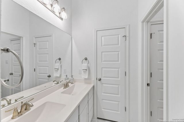 12026 Bailey Hills, San Antonio, TX 78253