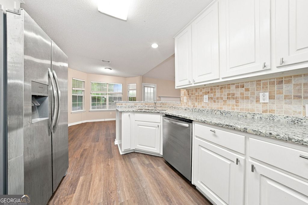 125 River View Court, Hampton, GA 30228 — photo 4