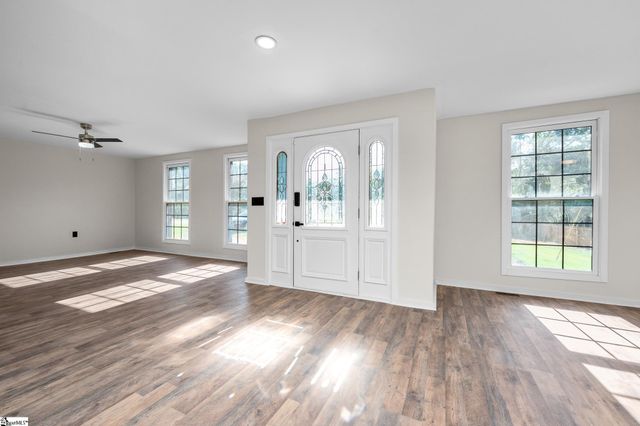 141 Agnes Drive, Duncan, SC 29334