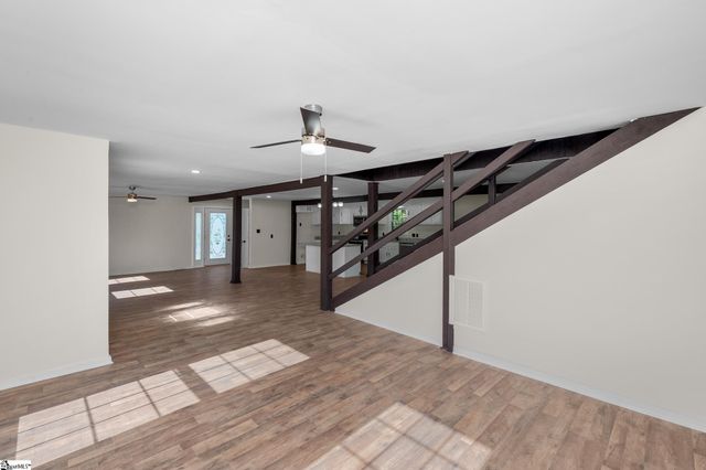 141 Agnes Drive, Duncan, SC 29334