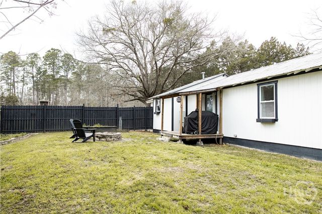 5720 N 21 Highway, Springfield, GA 31329