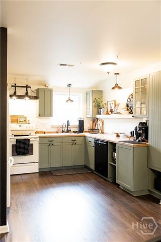 5720 N 21 Highway, Springfield, GA 31329