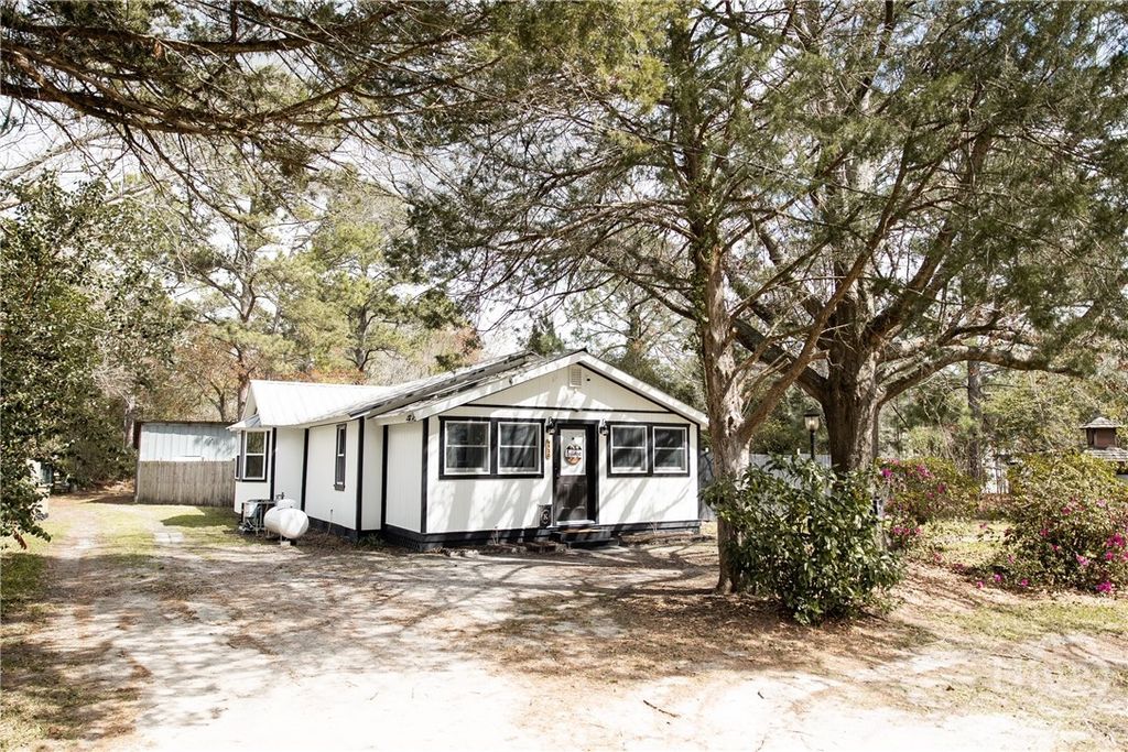 5720 N 21 Highway, Springfield, GA 31329