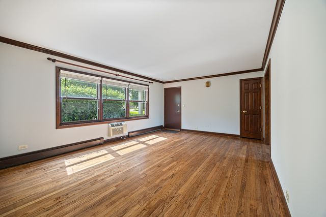 1702 E Northwest Highway 1B, Arlington Heights, IL 60004
