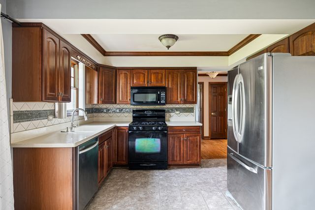 1702 E Northwest Highway 1B, Arlington Heights, IL 60004