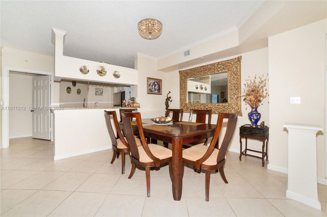 17150 N Bay Road 2207, Sunny Isles Beach, FL 33160
