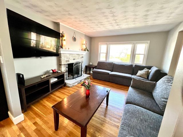 21 Stella Rd, Boston, MA 02131