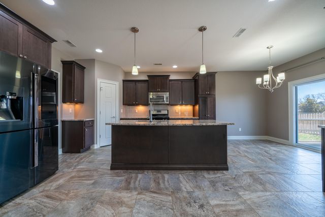 1705 SWIFT CT, Columbia, MO 65203