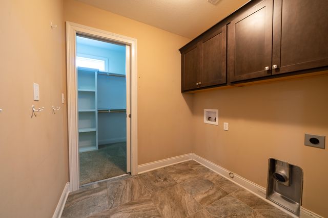 1705 SWIFT CT, Columbia, MO 65203