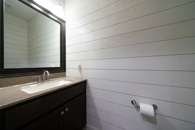 1705 SWIFT CT, Columbia, MO 65203