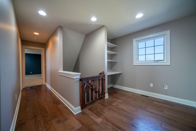 1705 SWIFT CT, Columbia, MO 65203