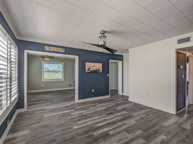 6504 LINCOLN ROAD, Bradenton, FL 34203