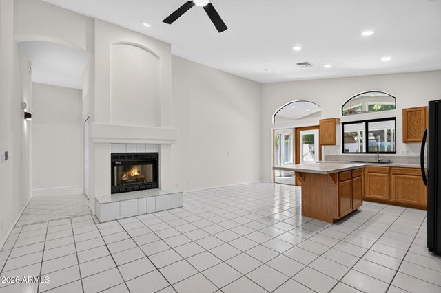 3750 E IRWIN Avenue, Mesa, AZ 85206