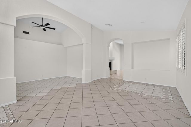 3750 E IRWIN Avenue, Mesa, AZ 85206