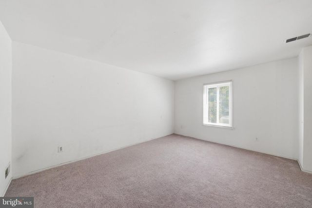 19306 THOMAS FARM RD, Gaithersburg, MD 20886