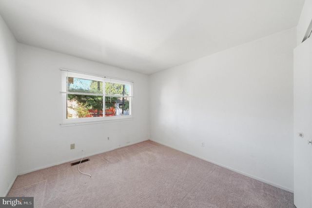 19306 THOMAS FARM RD, Gaithersburg, MD 20886