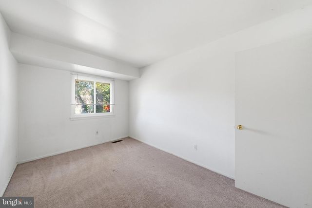19306 THOMAS FARM RD, Gaithersburg, MD 20886