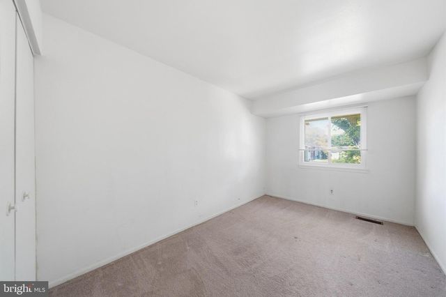 19306 THOMAS FARM RD, Gaithersburg, MD 20886