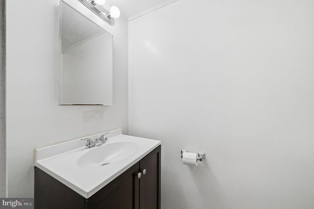 19306 THOMAS FARM RD, Gaithersburg, MD 20886