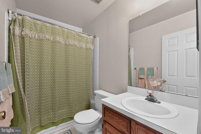 2103 DORAL DR, Blackwood, NJ 08012